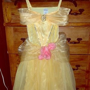 Belle costume